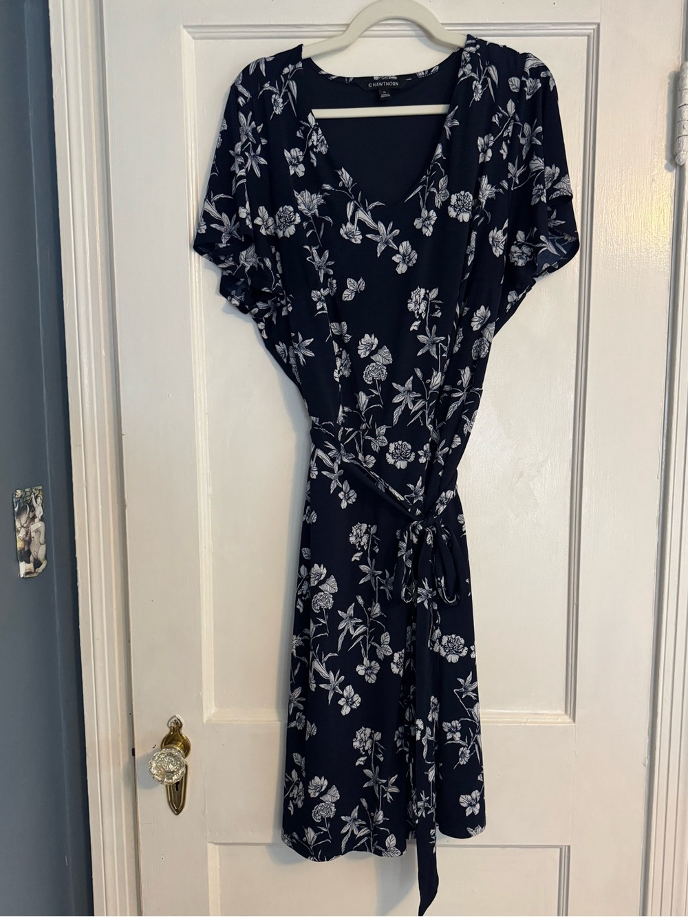 41 Hawthorn 2X Navy White Floral Dress Flutter Sleeve Belted